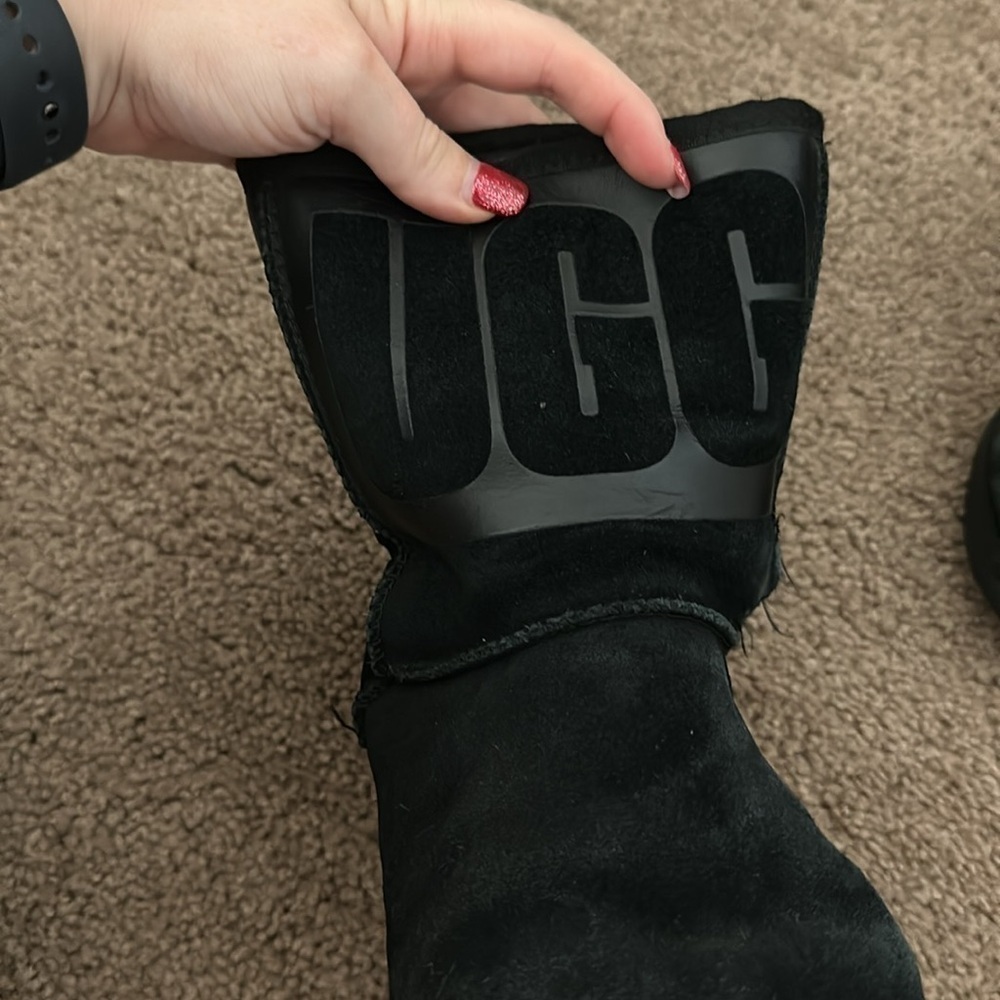UGG Black classic Leather suede shearing boots Size 5 - Picture 9 of 9